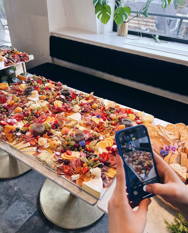 CHEESE & CHARCUTERIE BAR