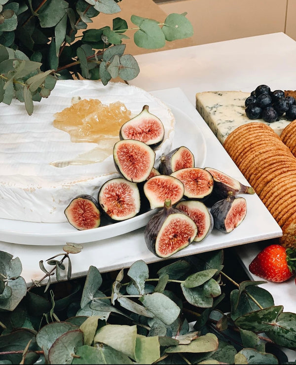 CHEESE & CHARCUTERIE BAR