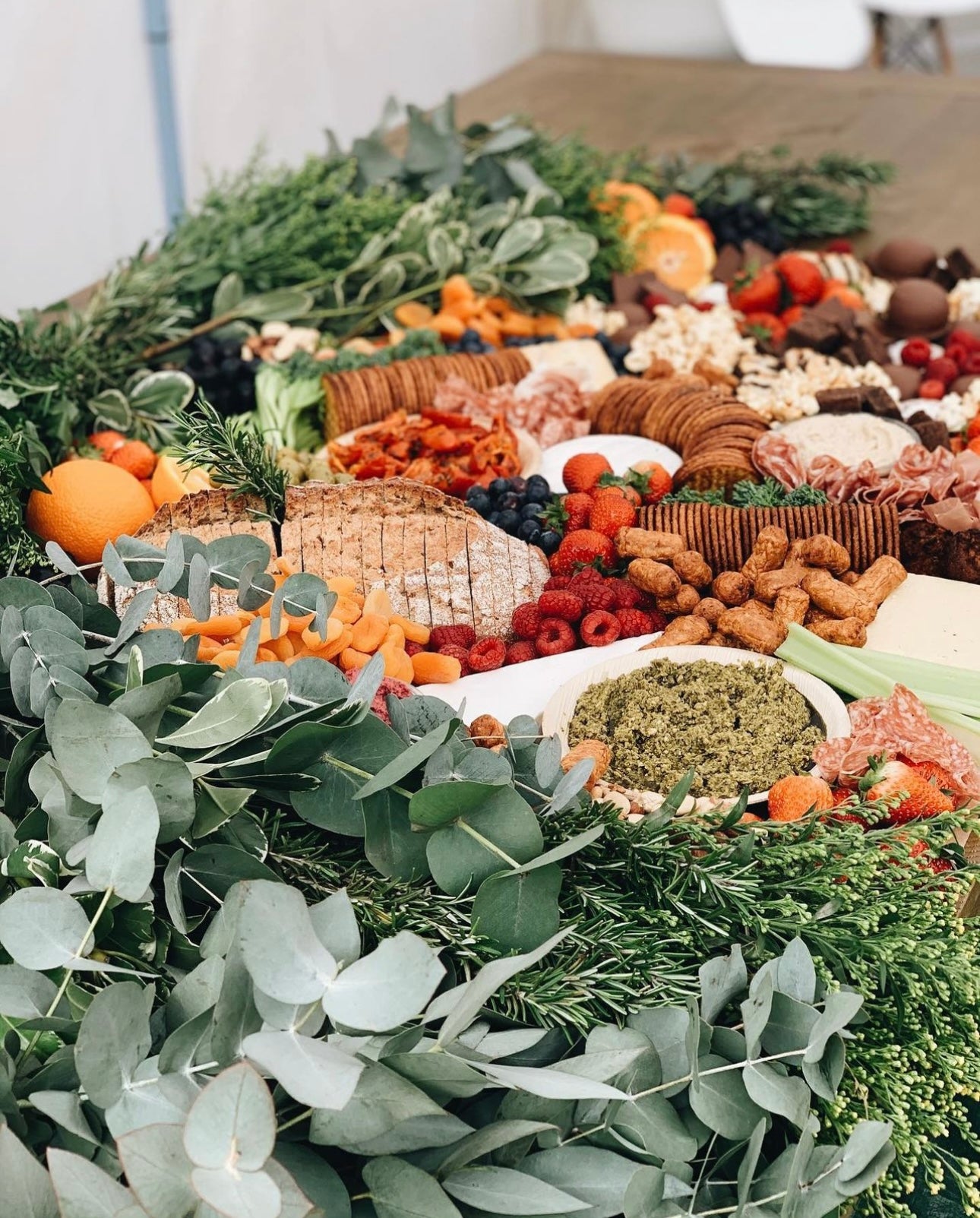 CHEESE & CHARCUTERIE BAR